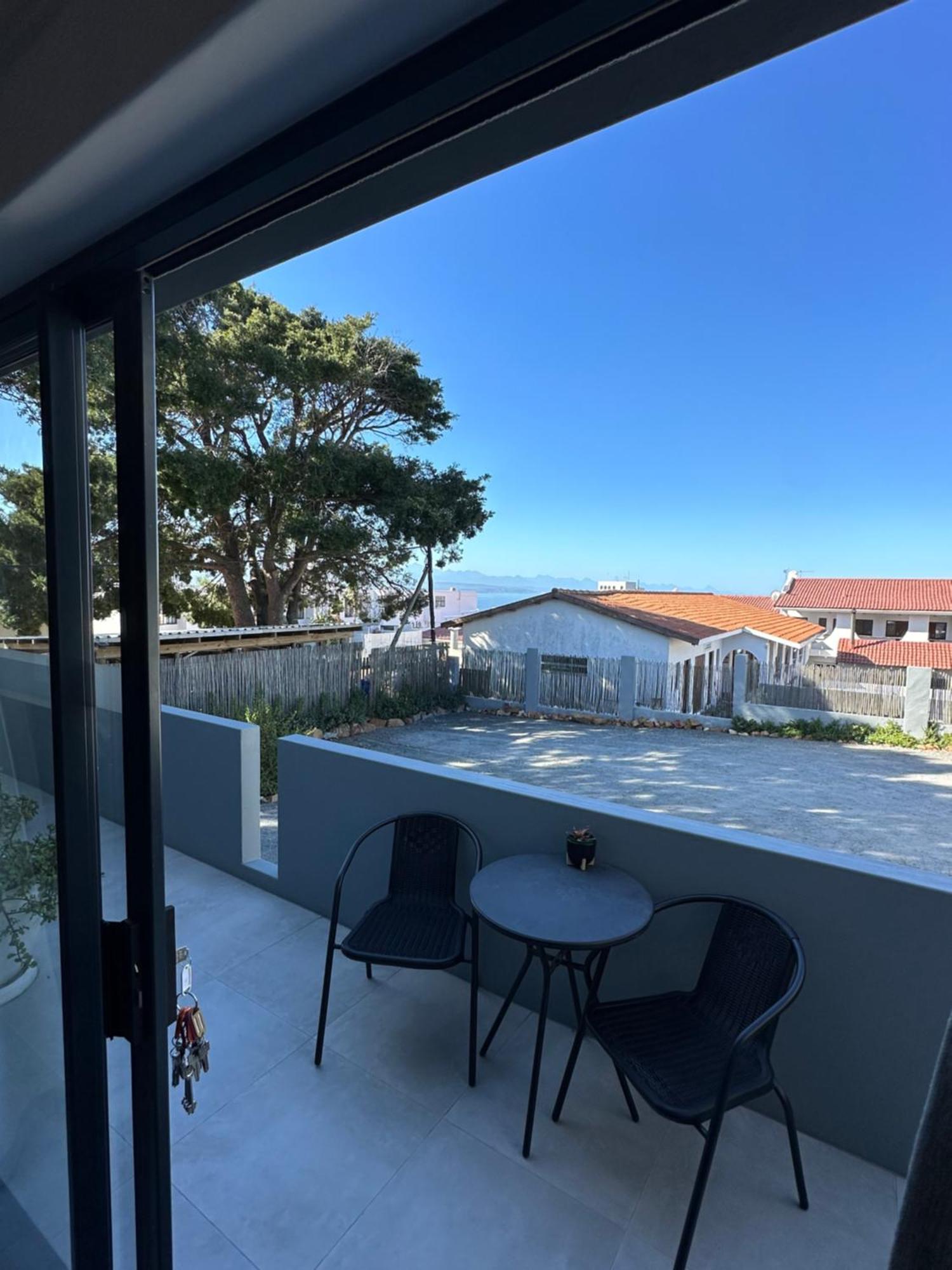 Modern Apartments Downtown Plettenberg Bay Exteriör bild